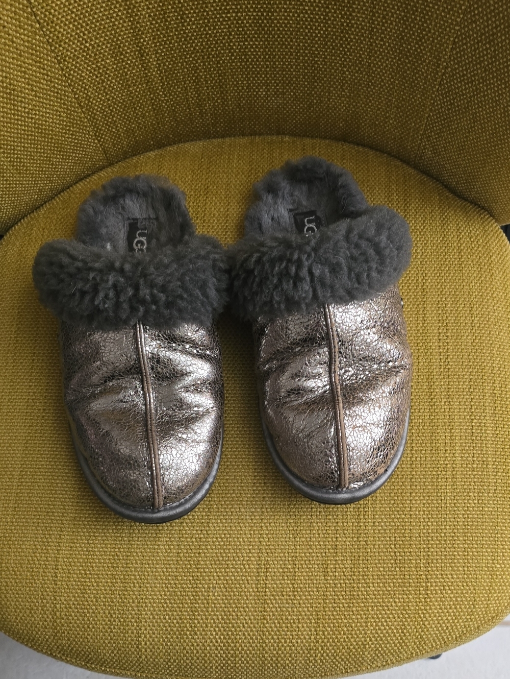 UGG Scuffette II "Metallic Sparkle"